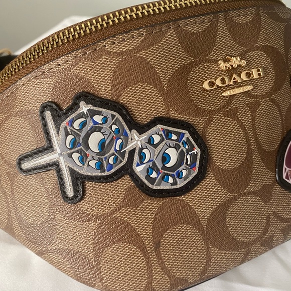 Disney X Coach Limited Edition belt bag with Snow White 🔥SALE🔥 - Picture 11 of 11